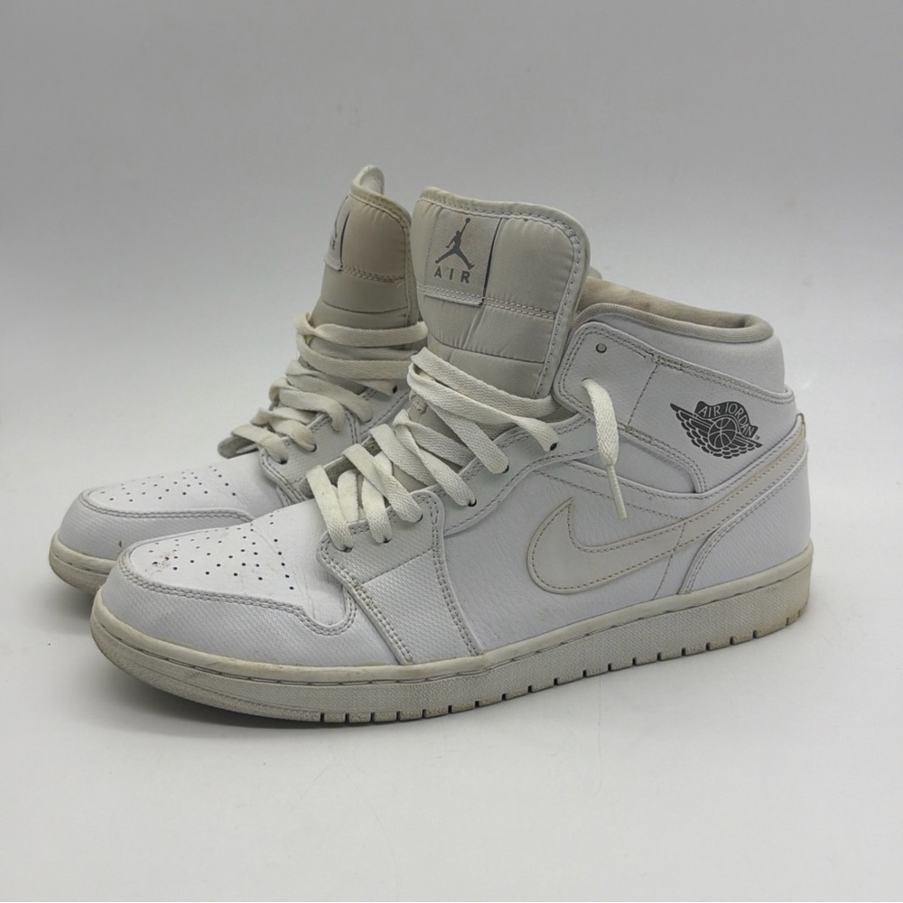 Nike Air Jordan 1 Mid Retro Whiteout Leather Sneakers 554724-100 Men’s Size 11.5
